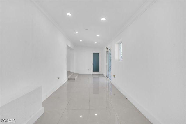 2900 NW 179th ST, Miami Gardens, FL 33056