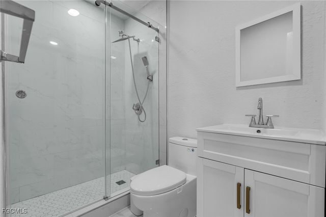 2900 NW 179th ST, Miami Gardens, FL 33056