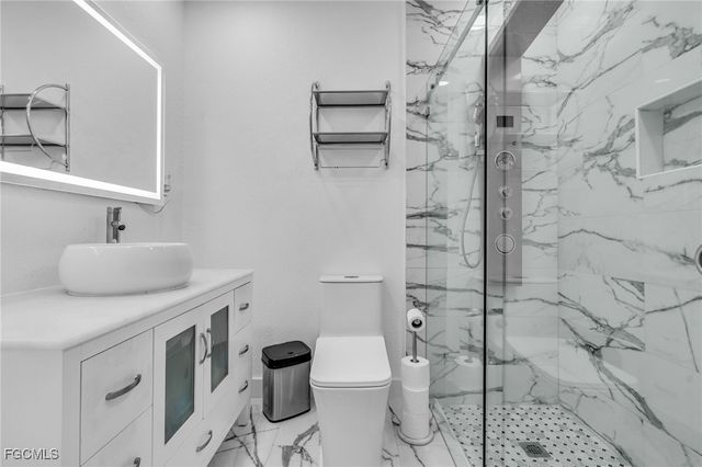 2900 NW 179th ST, Miami Gardens, FL 33056