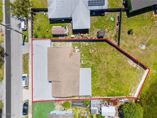 2900 NW 179th ST, Miami Gardens, FL 33056