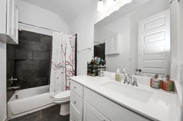 210 West Netleaf Court, Montgomery, TX 77316