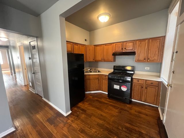 734 E 95th Street 3E, Chicago, IL 60619