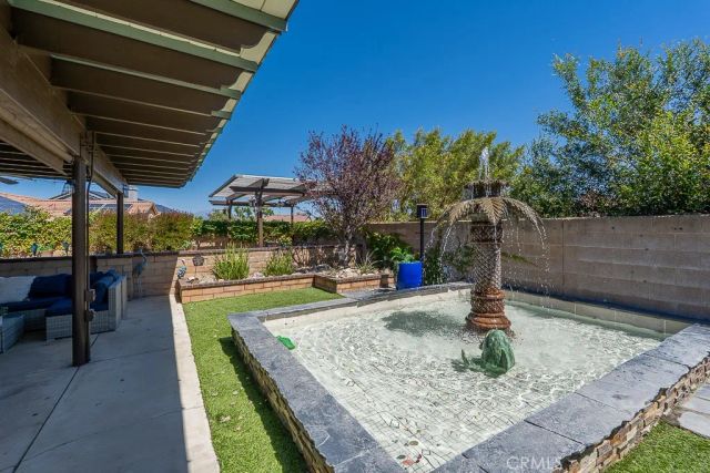 2693 W La Morada Drive, Rialto, CA 92377
