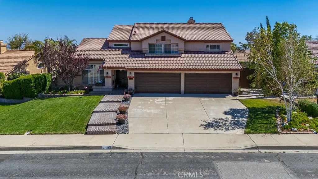 2693 W La Morada Drive, Rialto, CA 92377