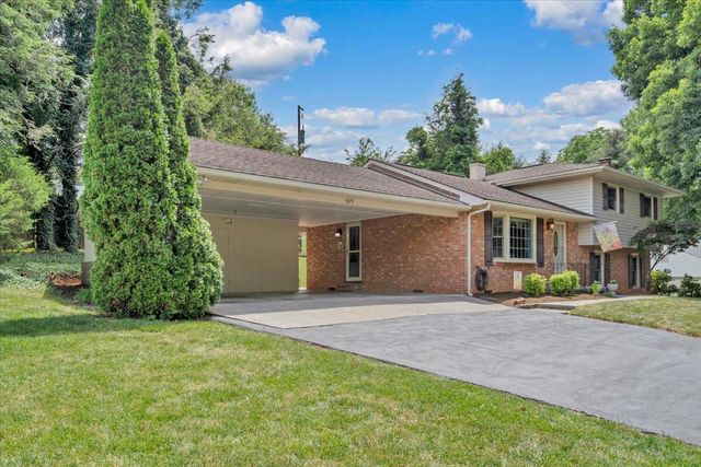 3175 Galloway DR, Roanoke, VA 24018
