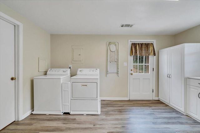 3175 Galloway DR, Roanoke, VA 24018