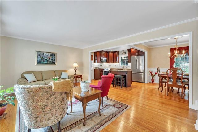 3175 Galloway DR, Roanoke, VA 24018