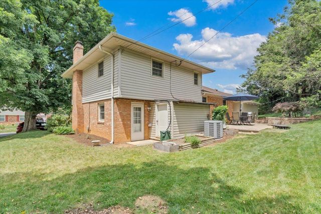 3175 Galloway DR, Roanoke, VA 24018