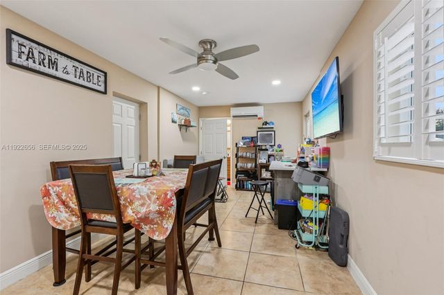 6003 NW 74th Ave, Tamarac, FL 33321