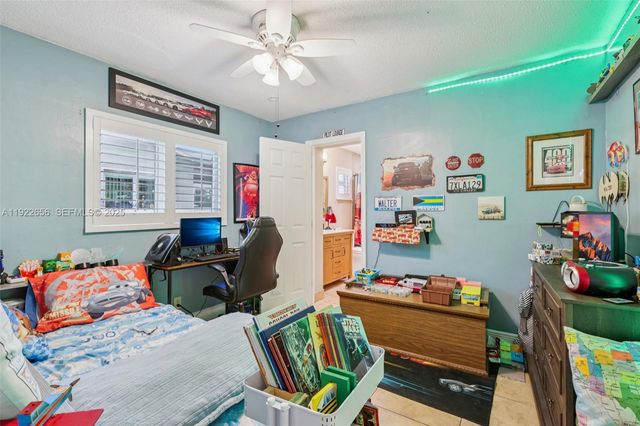 6003 NW 74th Ave, Tamarac, FL 33321