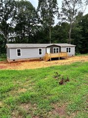 3280 Roy Parks Road, Gainesville, GA 30507