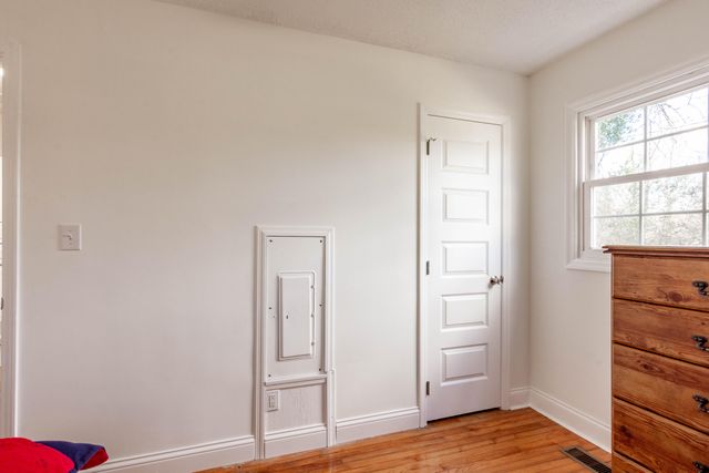 5 E Wotring Street, Rossville, GA 30741