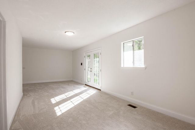 5 E Wotring Street, Rossville, GA 30741