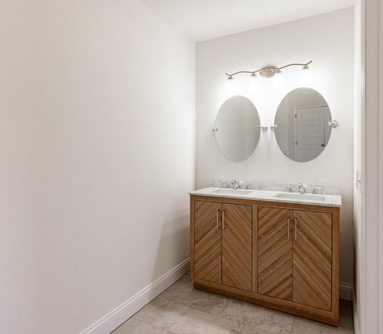 5 E Wotring Street, Rossville, GA 30741