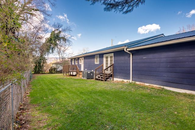 5 E Wotring Street, Rossville, GA 30741