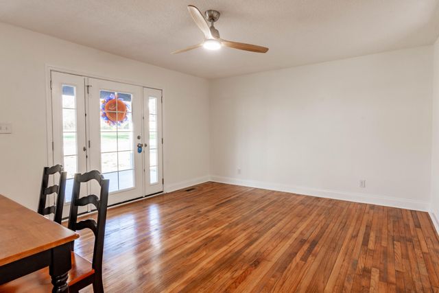 5 E Wotring Street, Rossville, GA 30741