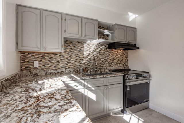 5 E Wotring Street, Rossville, GA 30741