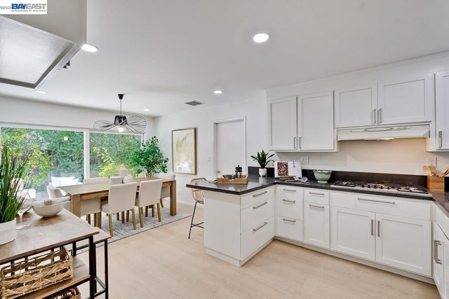 997 Ilima Way, Palo Alto, CA 94306