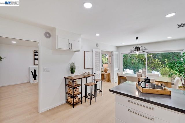 997 Ilima Way, Palo Alto, CA 94306