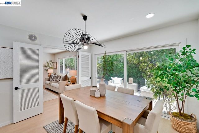 997 Ilima Way, Palo Alto, CA 94306