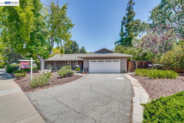 997 Ilima Way, Palo Alto, CA 94306