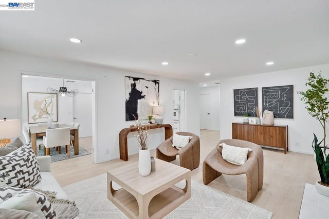 997 Ilima Way, Palo Alto, CA 94306