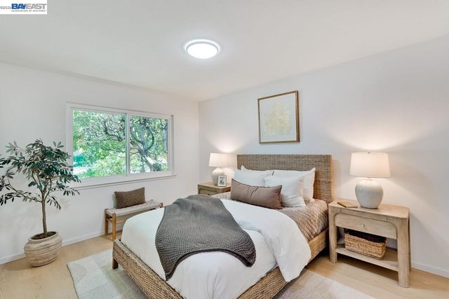997 Ilima Way, Palo Alto, CA 94306
