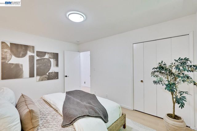 997 Ilima Way, Palo Alto, CA 94306