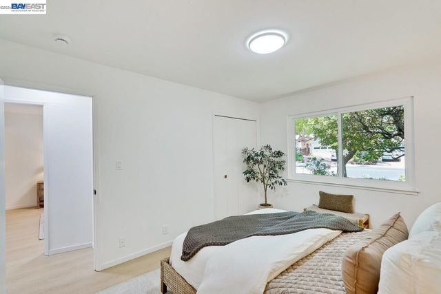997 Ilima Way, Palo Alto, CA 94306