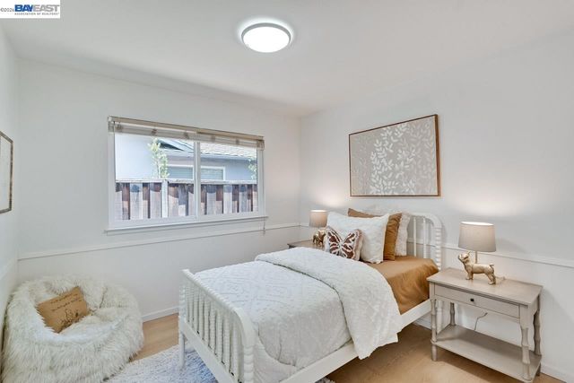 997 Ilima Way, Palo Alto, CA 94306