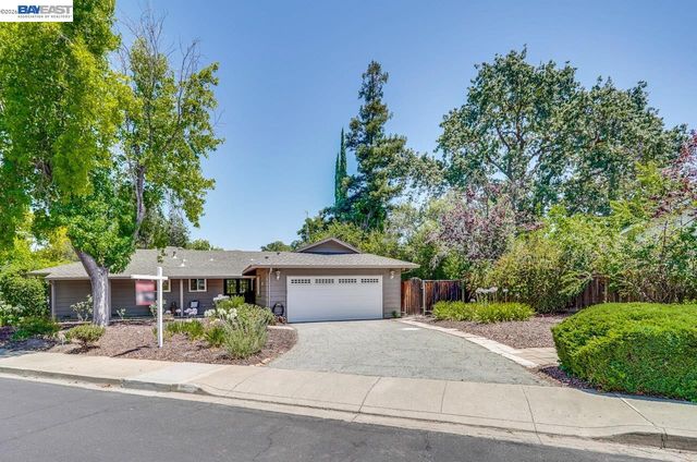 997 Ilima Way, Palo Alto, CA 94306