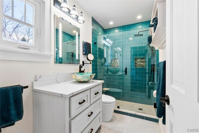 1 28th Avenue, Vienna, NY 13157