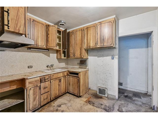 2627 S Clarkson St, Denver, CO 80210