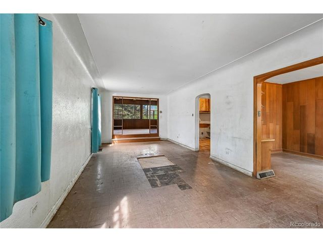 2627 S Clarkson St, Denver, CO 80210