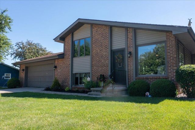 4360 SWALLOW BANKS LANE, Oshkosh, WI 54904