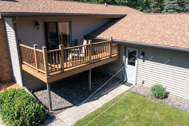 4360 SWALLOW BANKS LANE, Oshkosh, WI 54904