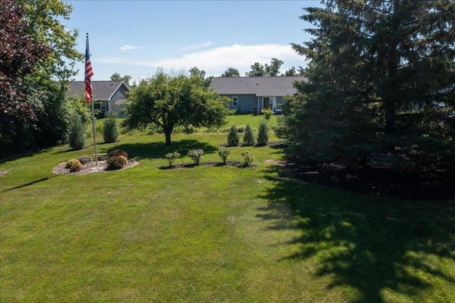 4360 SWALLOW BANKS LANE, Oshkosh, WI 54904