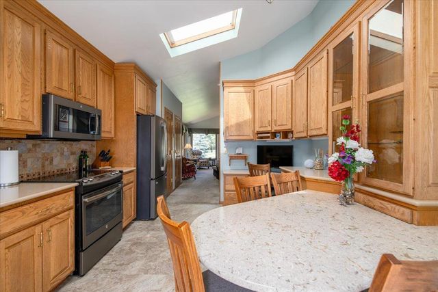 4360 SWALLOW BANKS LANE, Oshkosh, WI 54904