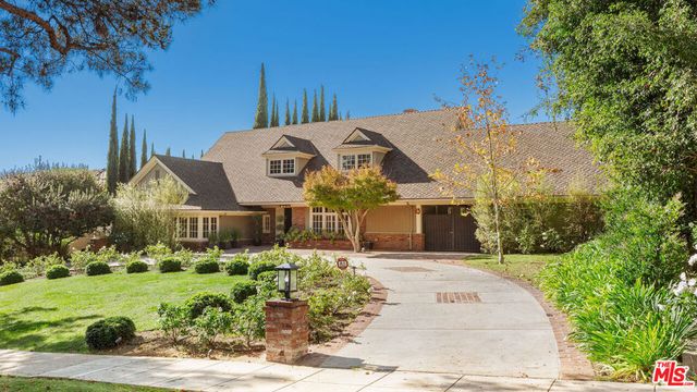 723 N Sierra Drive, Beverly Hills, CA 90210