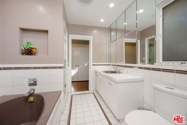 723 N Sierra Drive, Beverly Hills, CA 90210