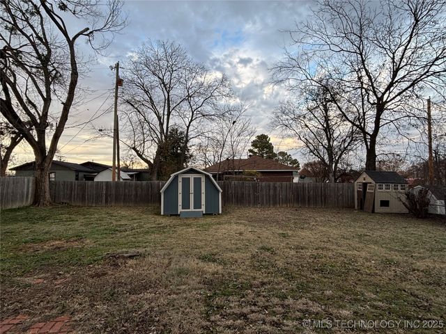 1120 W Willow, Durant, OK 74701