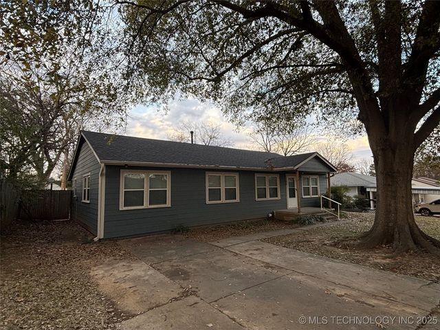 1120 W Willow, Durant, OK 74701