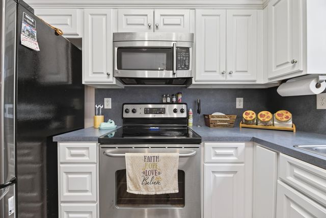 1772 Kenwood Road, Manning, SC 29102