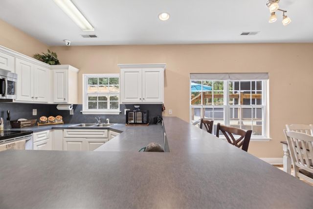 1772 Kenwood Road, Manning, SC 29102