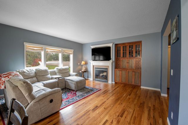 8710 N Rosebury Ln, Spokane, WA 99208