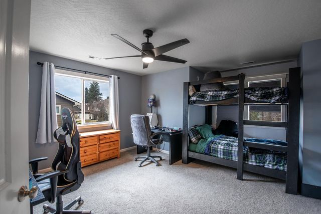 8710 N Rosebury Ln, Spokane, WA 99208