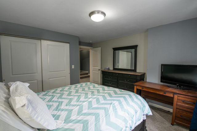 8710 N Rosebury Ln, Spokane, WA 99208