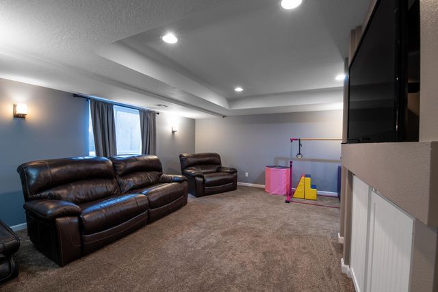 8710 N Rosebury Ln, Spokane, WA 99208