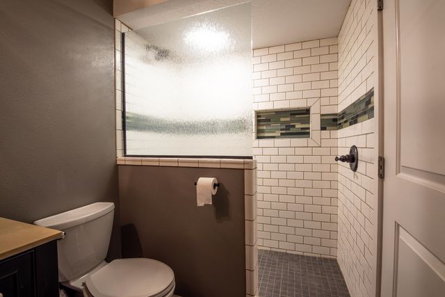 8710 N Rosebury Ln, Spokane, WA 99208