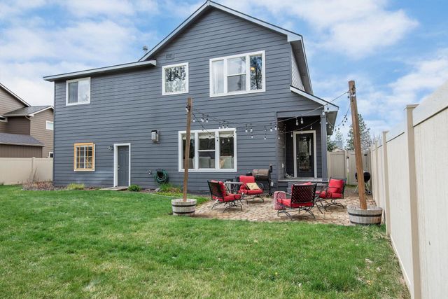 8710 N Rosebury Ln, Spokane, WA 99208